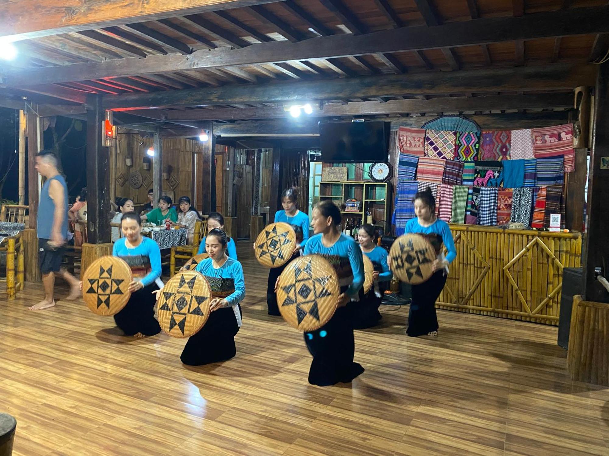 Truong Huy Homestay Mai Châu Ngoại thất bức ảnh